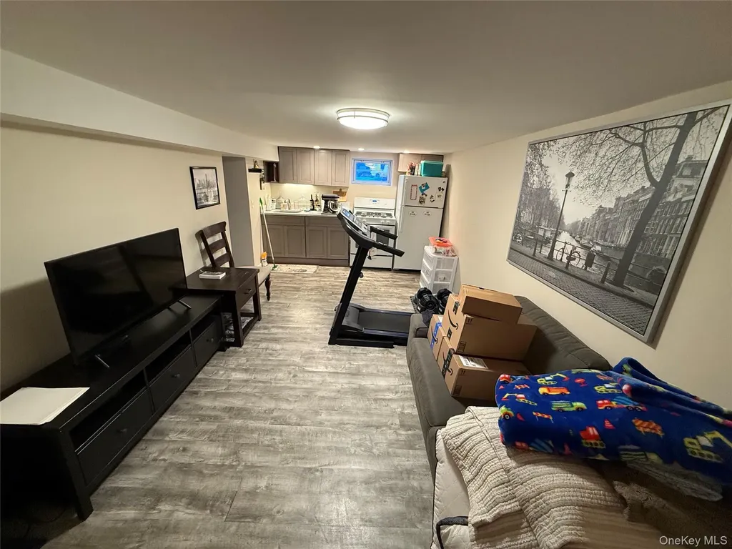 8802 79th Avenue Glendale NY 11385
