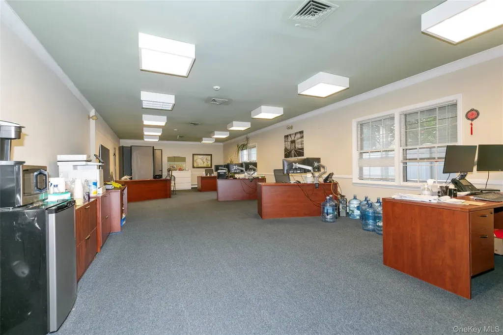 293 Castle Avenue Westbury NY 11590
