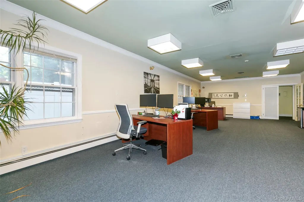 293 Castle Avenue Westbury NY 11590