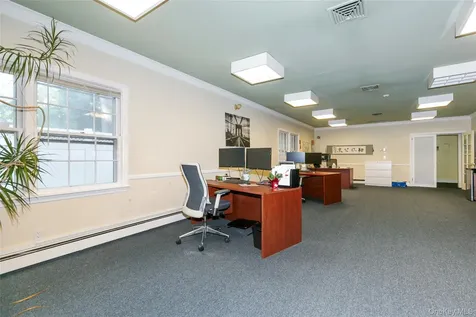 293 Castle Avenue Westbury NY 11590