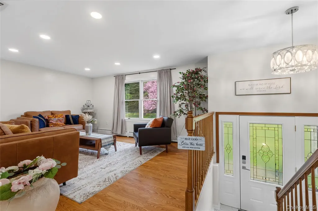 258 Scotchtown Collabar Road Middletown NY 10941