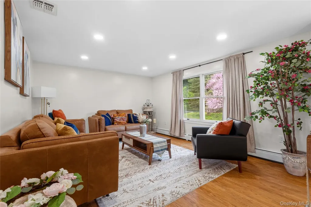 258 Scotchtown Collabar Road Middletown NY 10941