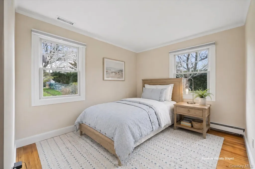 5 Maryland Boulevard Hampton Bays NY 11946