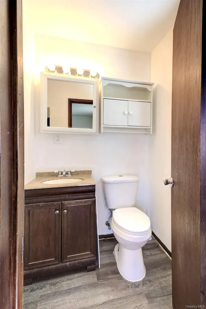 32 Genung Street Middletown NY 10940