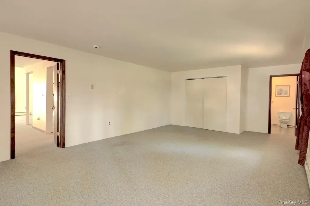 32 Genung Street Middletown NY 10940