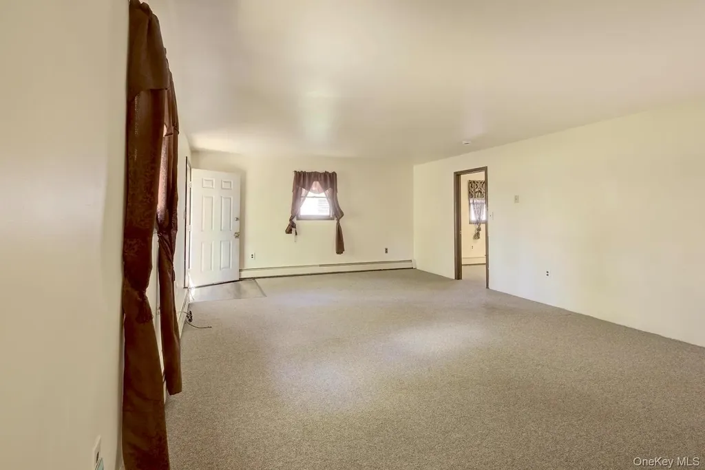 32 Genung Street Middletown NY 10940