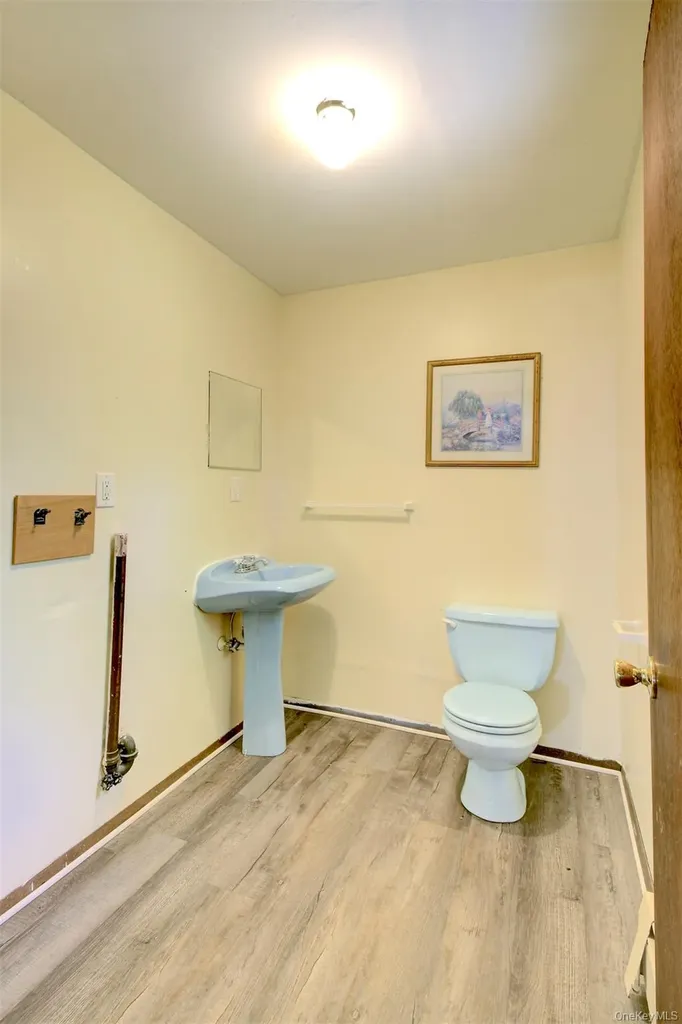 32 Genung Street Middletown NY 10940