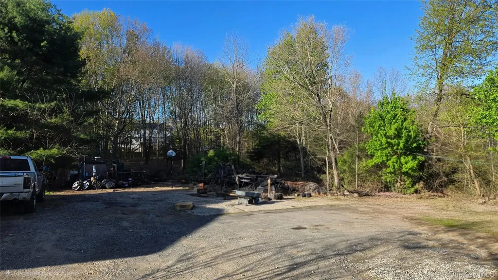 155 Huckleberry Turnpike Wallkill NY 12589