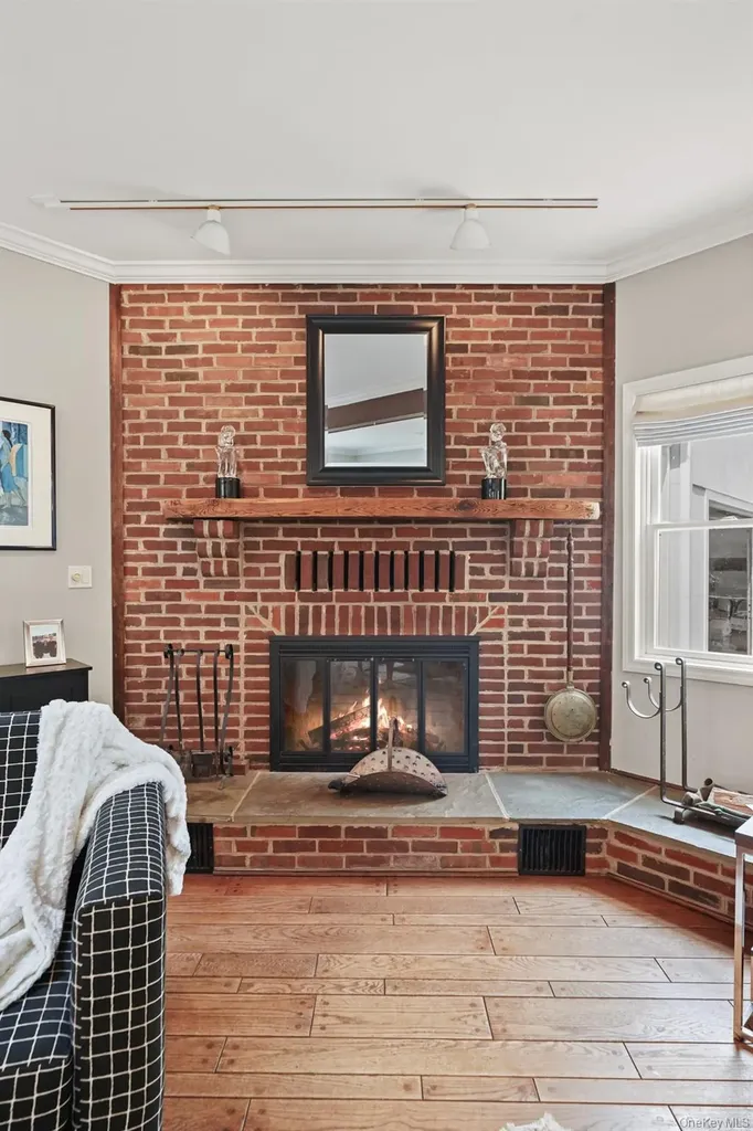 112 Parkview Road N Pound Ridge NY 10576