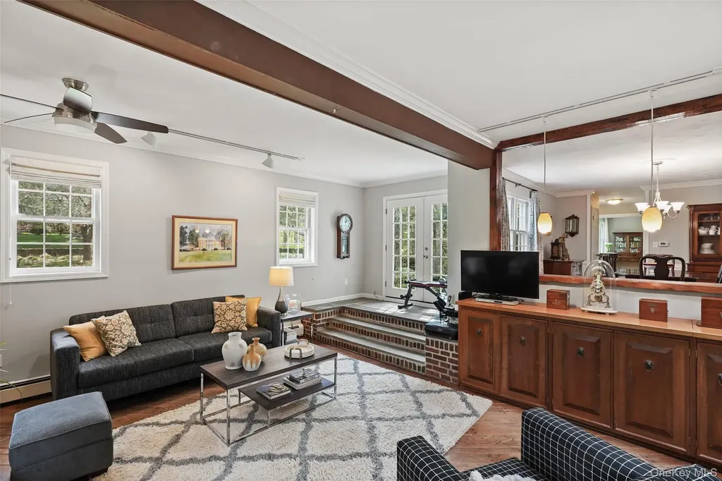 112 Parkview Road N Pound Ridge NY 10576