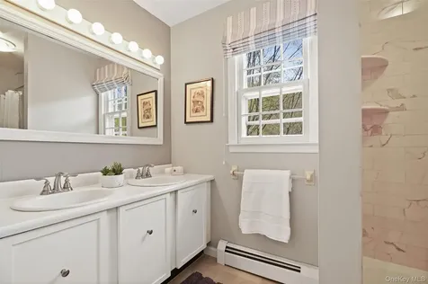 112 Parkview Road N Pound Ridge NY 10576