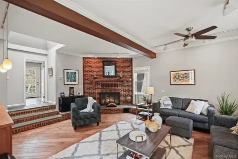 112 Parkview Road N Pound Ridge NY 10576