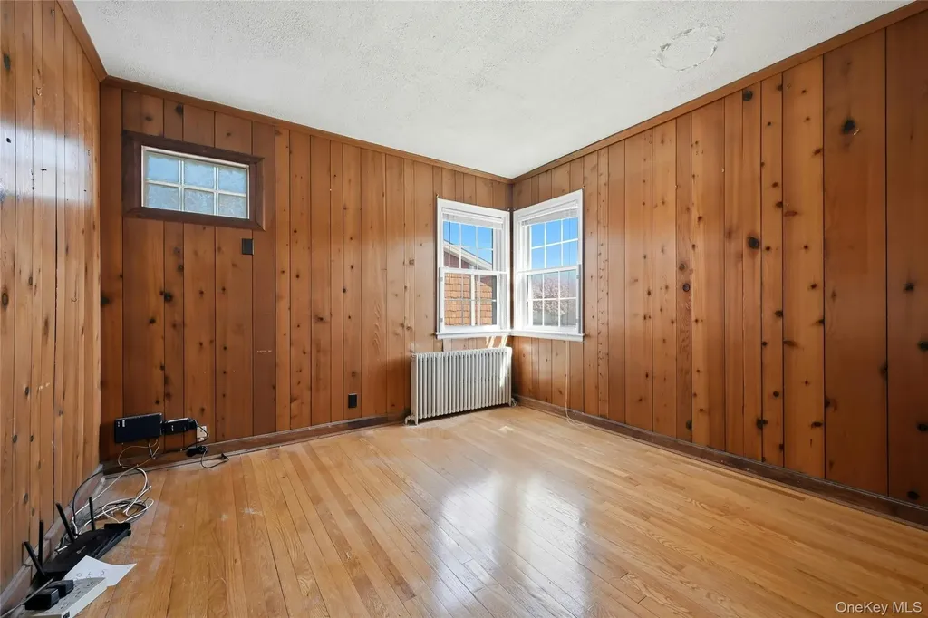 10 Bunny Lane Amityville NY 11701