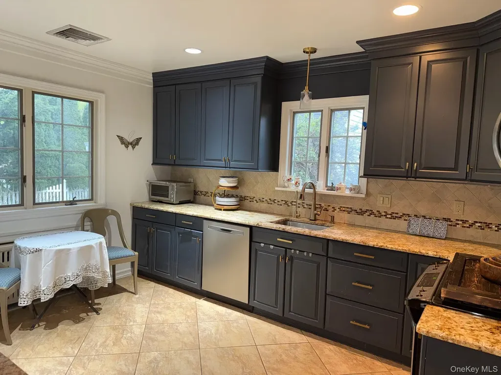 37 Eimer Street Tappan NY 10983