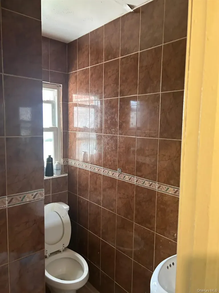 193 Centennial Avenue Roosevelt NY 11575