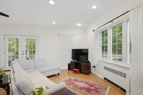 61 Jane Street Hartsdale NY 10530