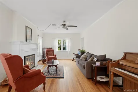 61 Jane Street Hartsdale NY 10530