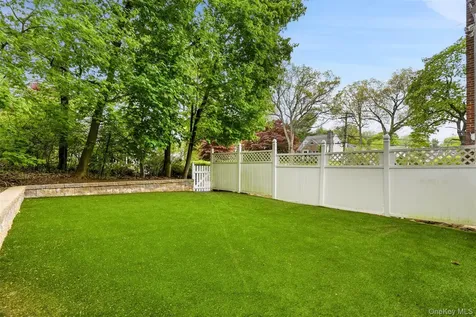 61 Jane Street Hartsdale NY 10530