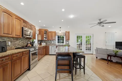 61 Jane Street Hartsdale NY 10530