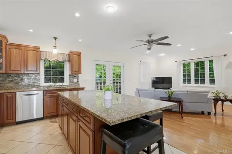 61 Jane Street Hartsdale NY 10530