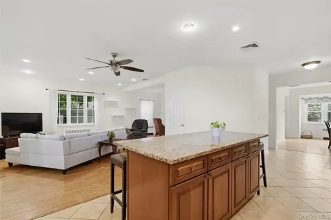 61 Jane Street Hartsdale NY 10530