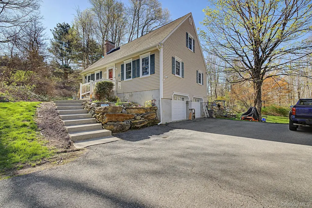 57 Buhleir Road Pawling NY 12564