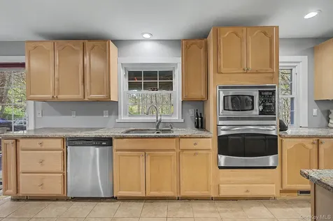 57 Buhleir Road Pawling NY 12564