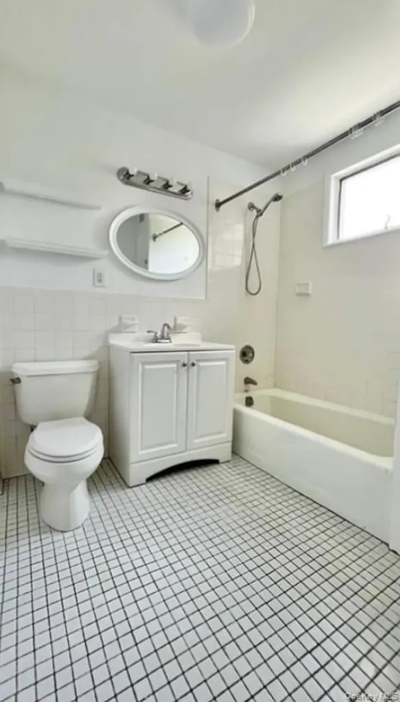 72 Soundview Street New Rochelle NY 10805