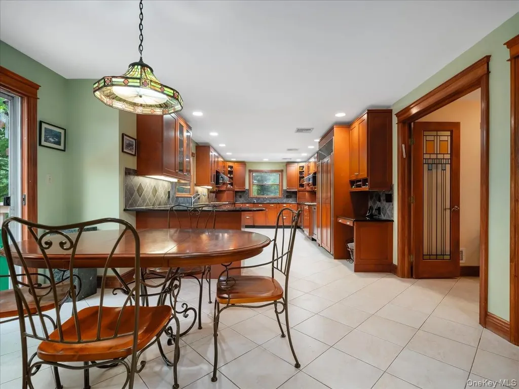10 Rockingham Road Spring Valley NY 10977