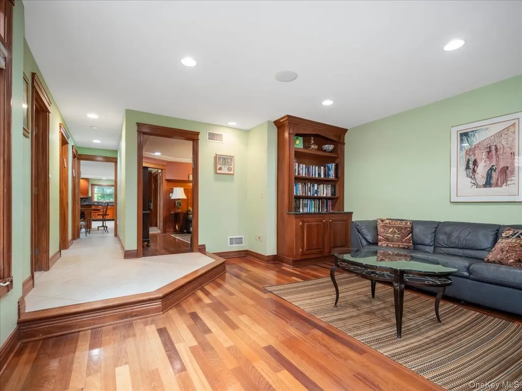 10 Rockingham Road Spring Valley NY 10977