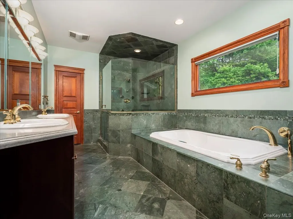 10 Rockingham Road Spring Valley NY 10977