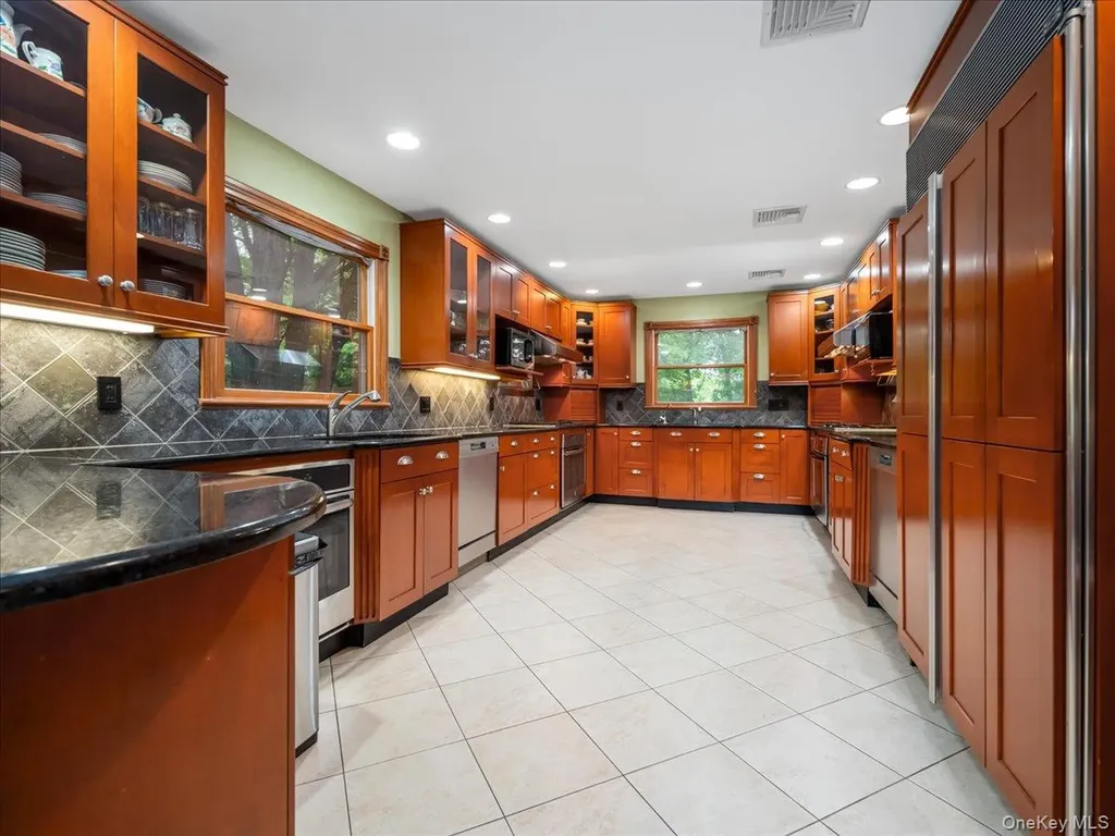 10 Rockingham Road Spring Valley NY 10977