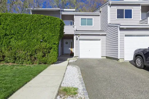 11 Vista Drive Manorville NY 11949