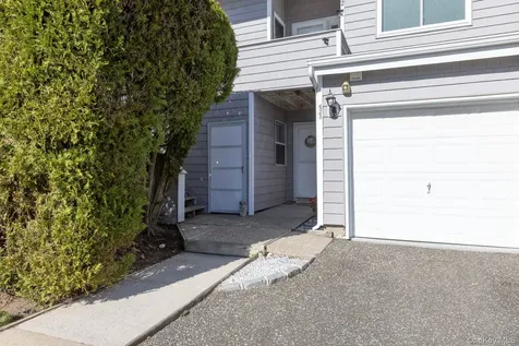 11 Vista Drive Manorville NY 11949