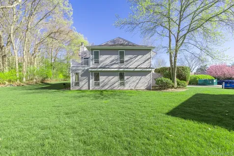 11 Vista Drive Manorville NY 11949