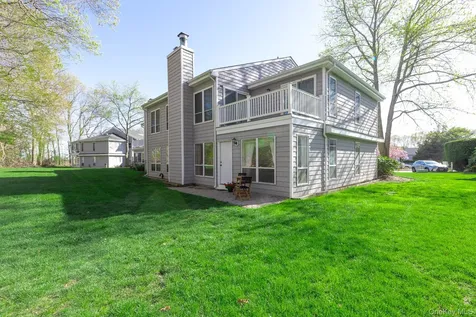 11 Vista Drive Manorville NY 11949