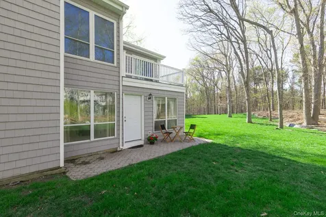 11 Vista Drive Manorville NY 11949