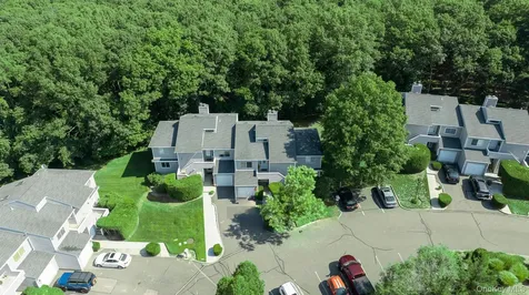 11 Vista Drive Manorville NY 11949