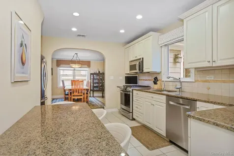 10 Grandview Avenue Pleasantville NY 10570