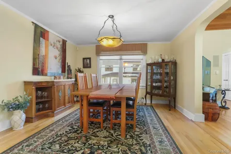 10 Grandview Avenue Pleasantville NY 10570