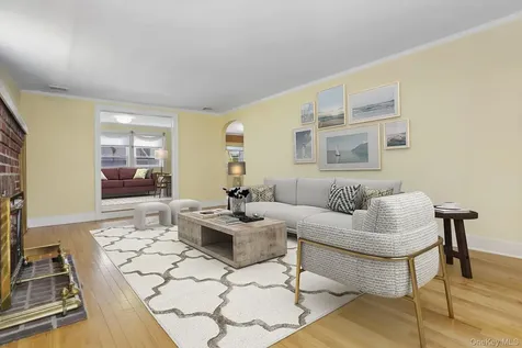 10 Grandview Avenue Pleasantville NY 10570