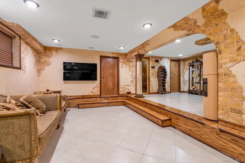 7207 112th Street Forest Hills NY 11375