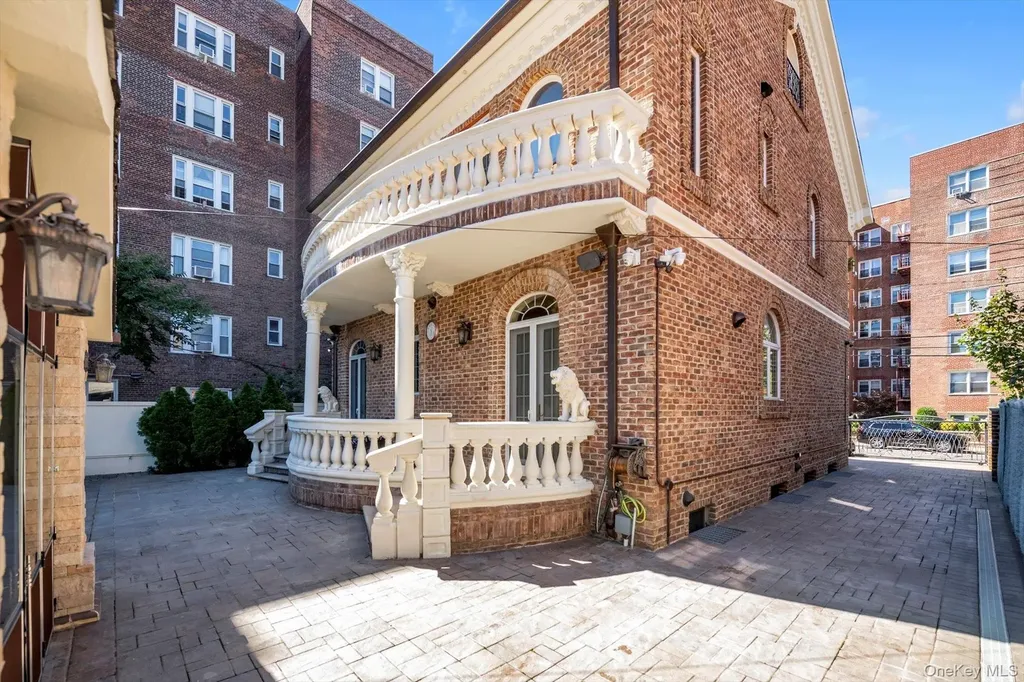 7207 112th Street Forest Hills NY 11375