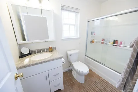 62 Meadowbrook Court Patterson NY 12563