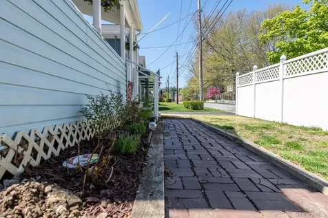 24 E Market Street Hyde Park NY 12538