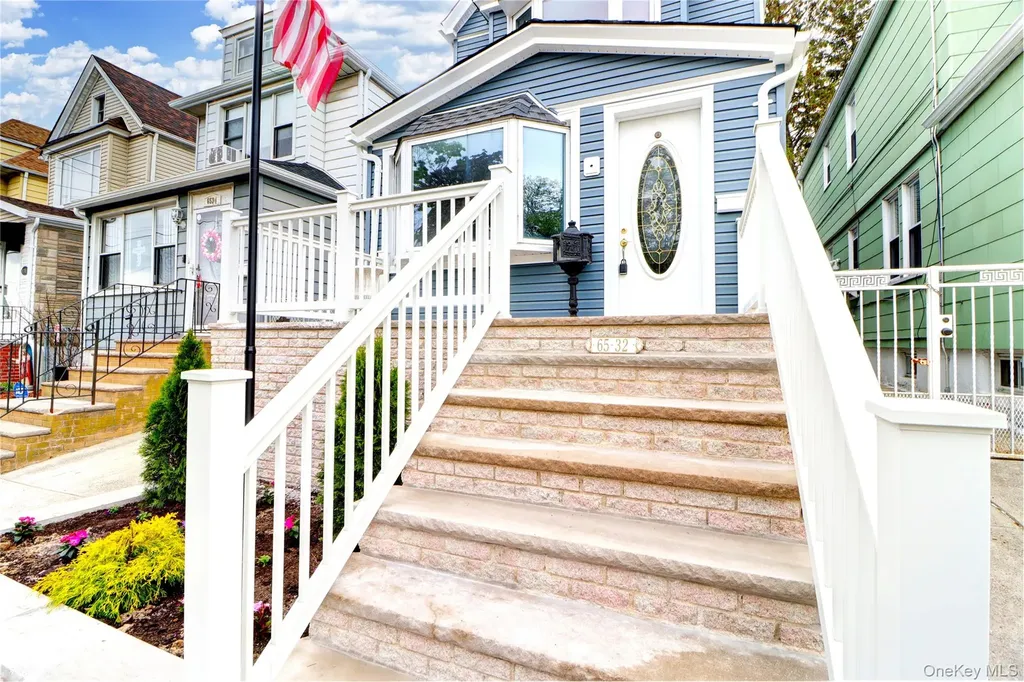 6532 80 Avenue Glendale NY 11385