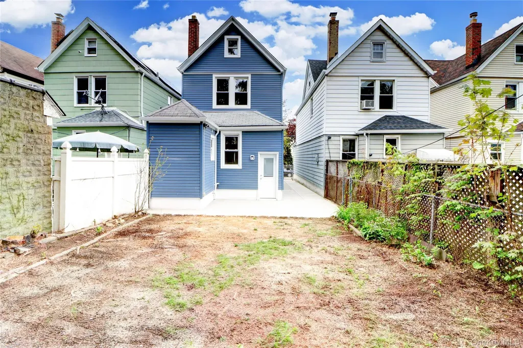 6532 80 Avenue Glendale NY 11385