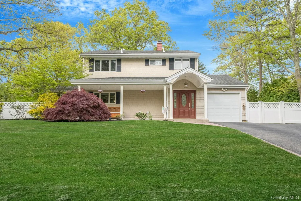 37 Marc Drive Ridge NY 11961