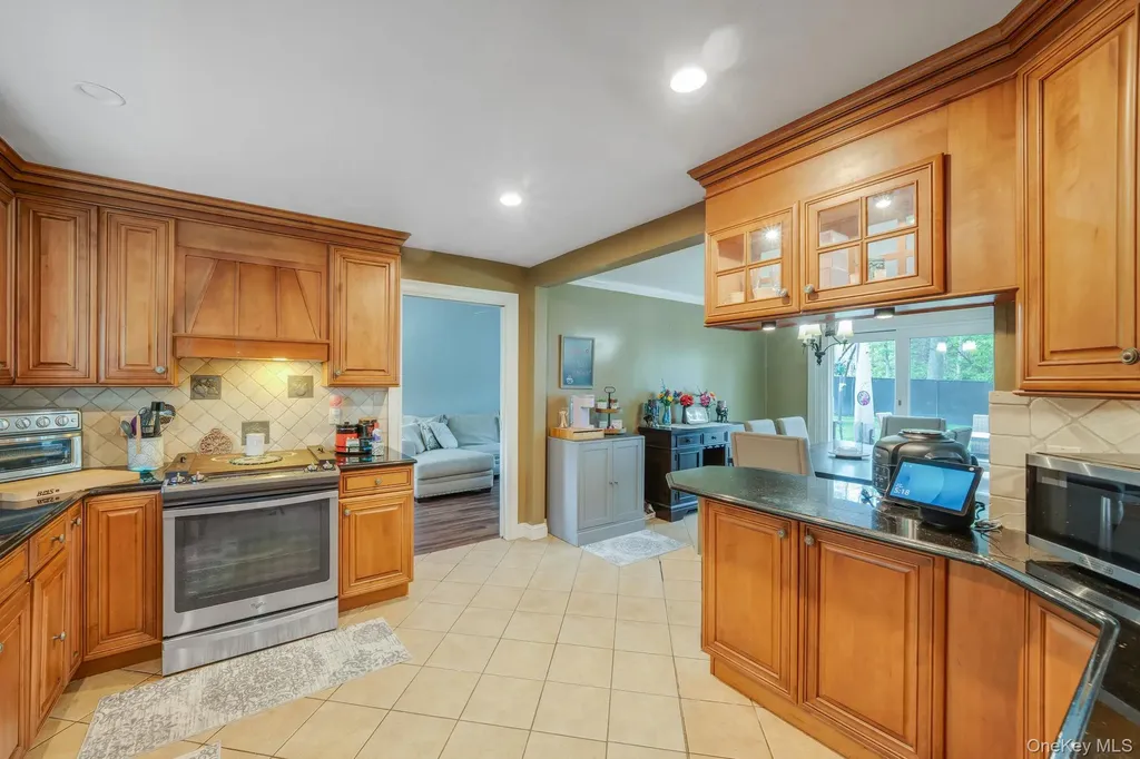 37 Marc Drive Ridge NY 11961