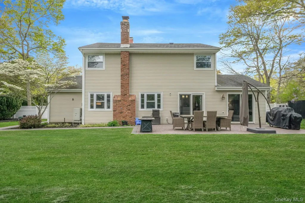 37 Marc Drive Ridge NY 11961